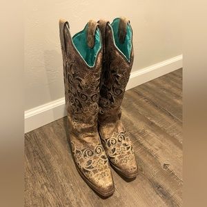 Corral Women’s cowboy boots size 8